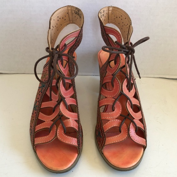 Beautiful L’Artiste spring step pink heeled flower sandals - Picture 7 of 15